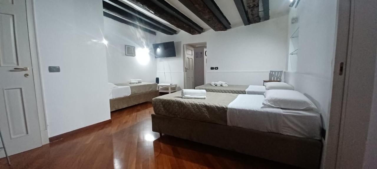 Appartamento Residenza Nunziatella Napoli Esterno foto