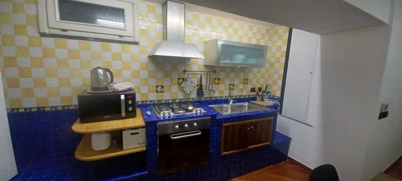 Appartamento Residenza Nunziatella Napoli Esterno foto