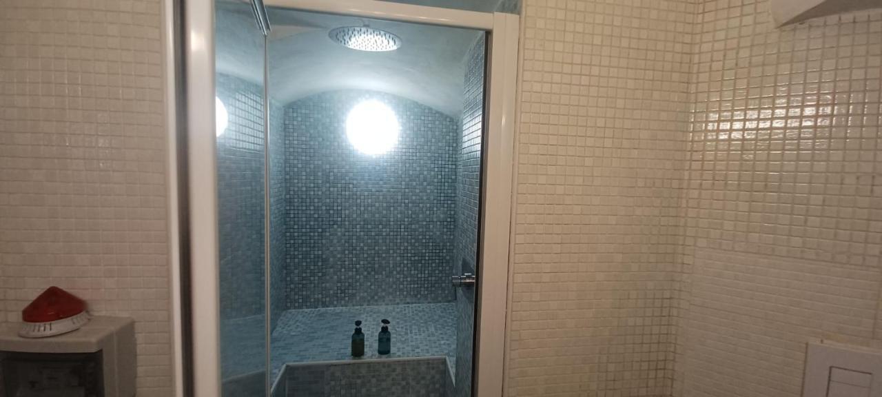 Appartamento Residenza Nunziatella Napoli Esterno foto