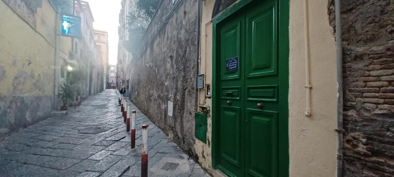 Appartamento Residenza Nunziatella Napoli Esterno foto